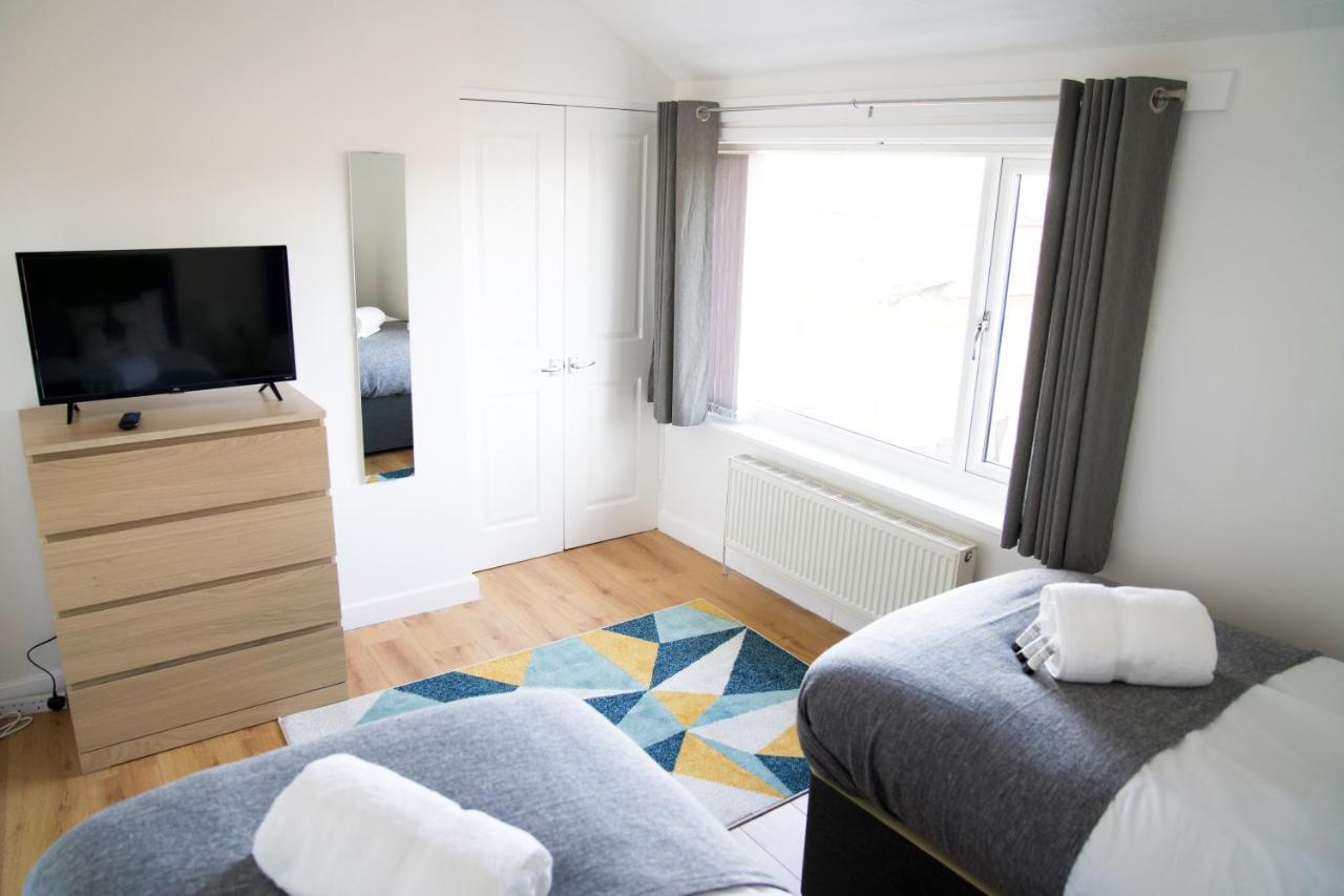 דירות דונקסטר 3Br-St Johns Hse-Free Parking-Workers-Kitchen-Wifi-Dog Friendly מראה חיצוני תמונה