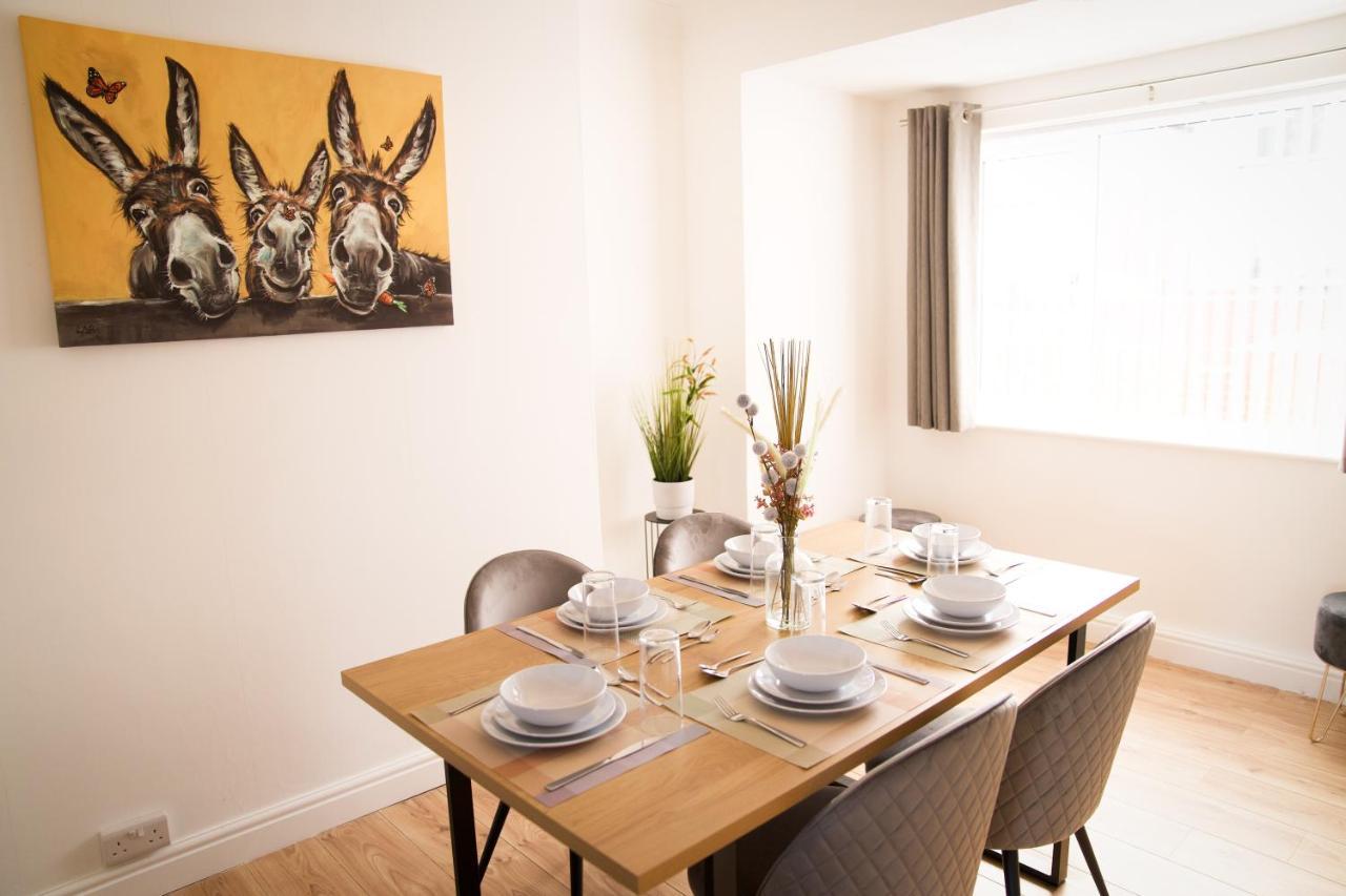 דירות דונקסטר 3Br-St Johns Hse-Free Parking-Workers-Kitchen-Wifi-Dog Friendly מראה חיצוני תמונה