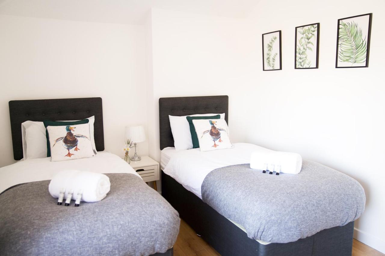 דירות דונקסטר 3Br-St Johns Hse-Free Parking-Workers-Kitchen-Wifi-Dog Friendly מראה חיצוני תמונה