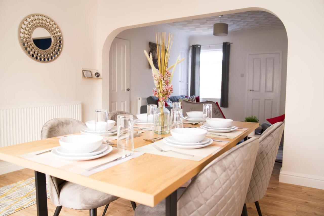 דירות דונקסטר 3Br-St Johns Hse-Free Parking-Workers-Kitchen-Wifi-Dog Friendly מראה חיצוני תמונה