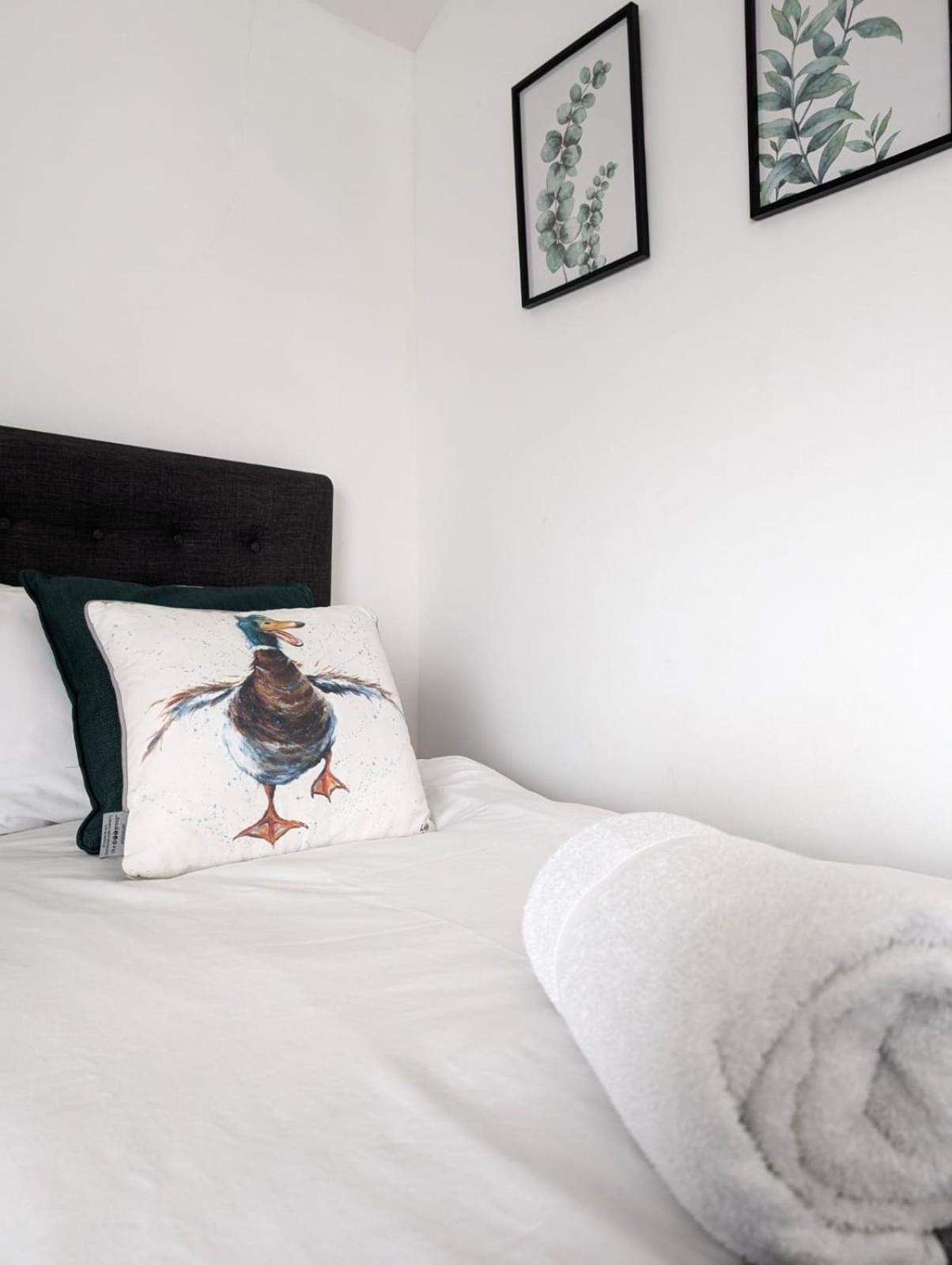 דירות דונקסטר 3Br-St Johns Hse-Free Parking-Workers-Kitchen-Wifi-Dog Friendly מראה חיצוני תמונה