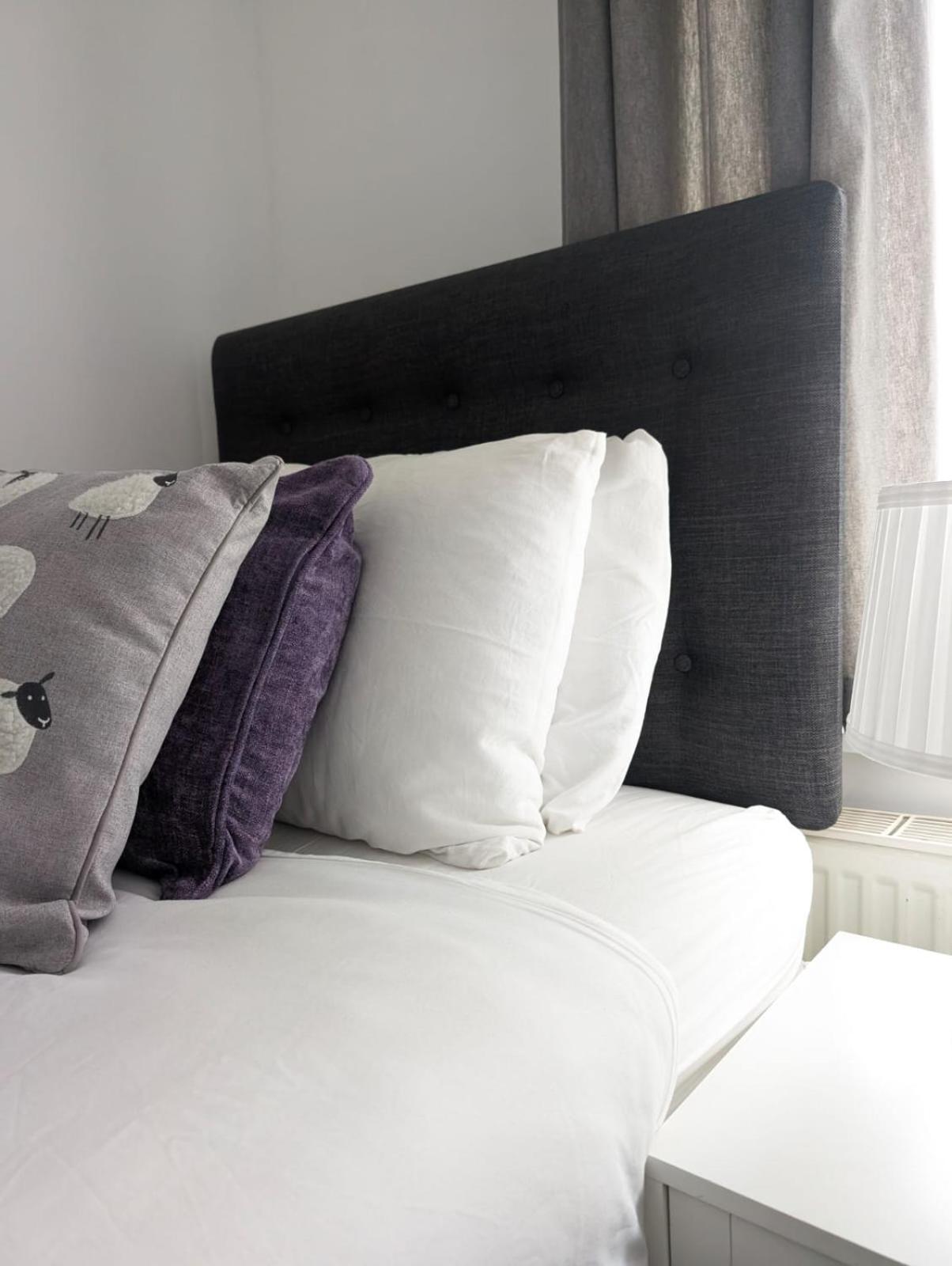 דירות דונקסטר 3Br-St Johns Hse-Free Parking-Workers-Kitchen-Wifi-Dog Friendly מראה חיצוני תמונה